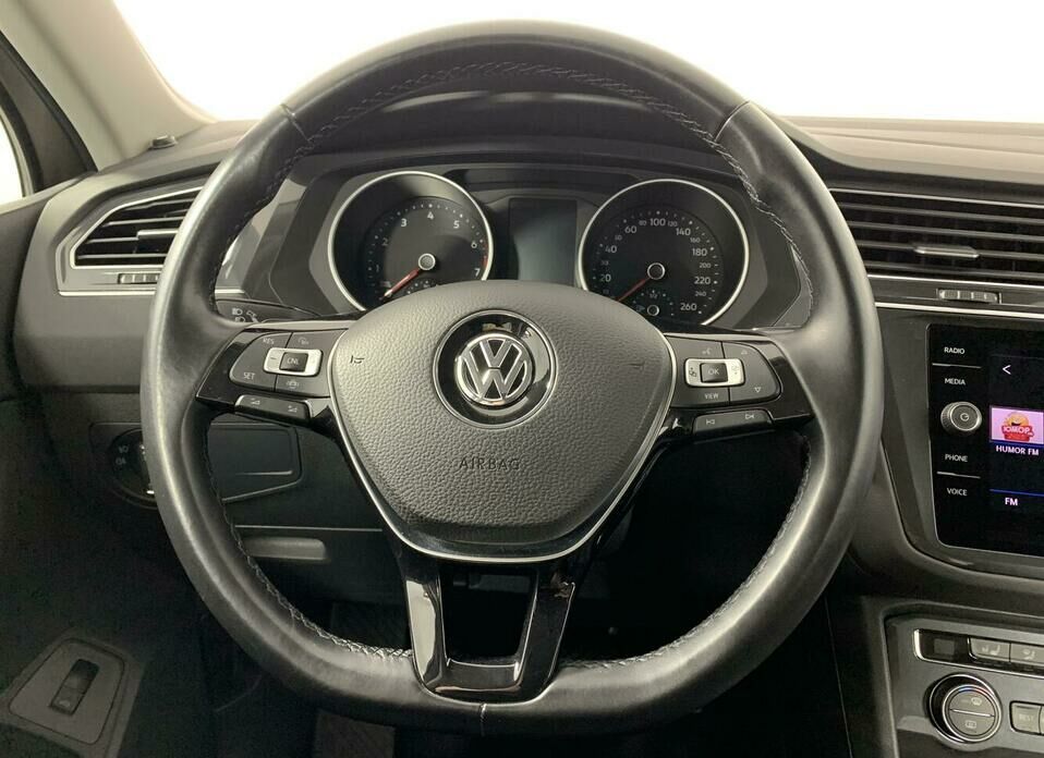 Volkswagen Tiguan 1.4 AMT (150 л.с.) 4WD