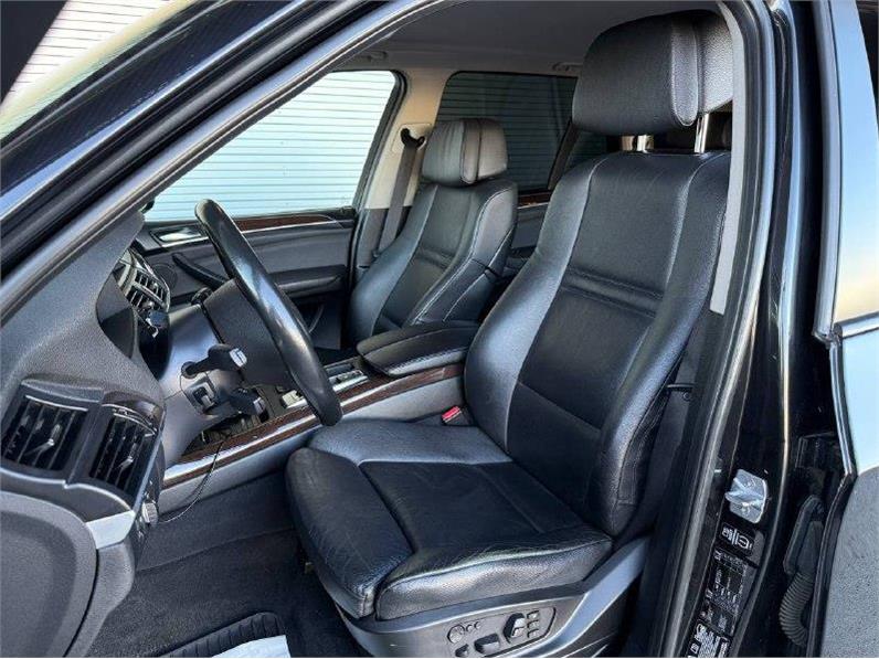 BMW X5, II (E70) Рестайлинг 30d 3.0d AT (245 л.с.) 4WD