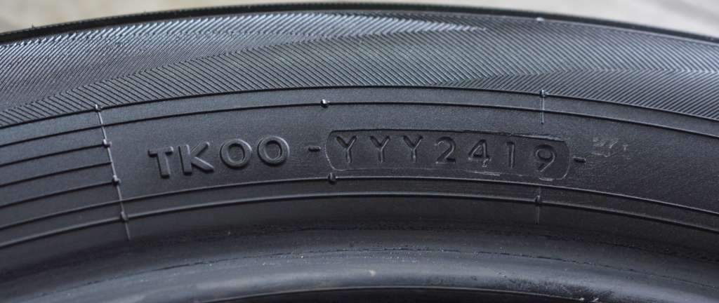 автомобильная шина yokohama s306 145/70 r13 71t летняя