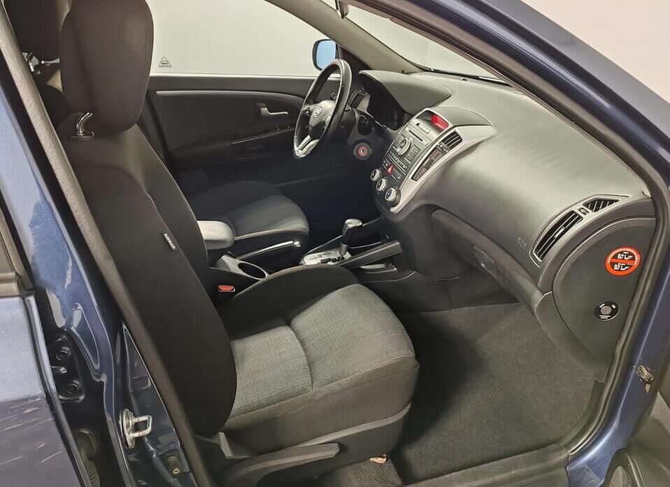 Kia Ceed, I Рестайлинг 1.6 AT (122 л.с.)