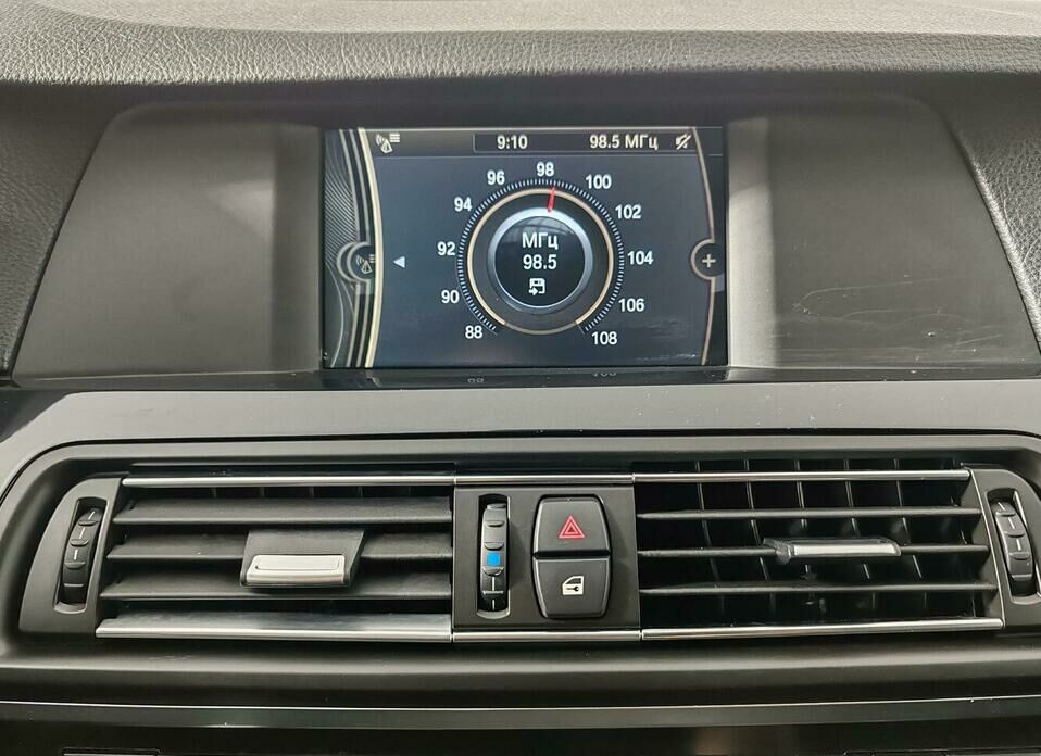BMW 5 серии 528i 3.0 AT (258 л.с.) 4WD