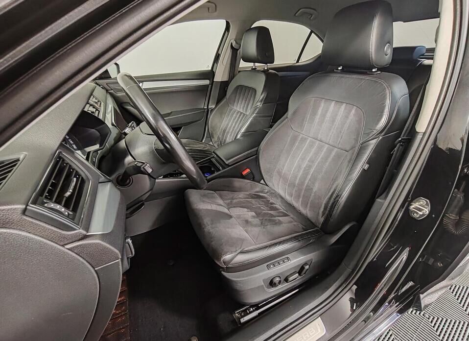 Skoda Superb, III 1.8 AMT (180 л.с.)