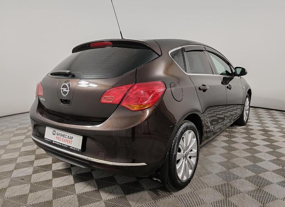 Opel Astra 1.6 MT (115 л.с.)
