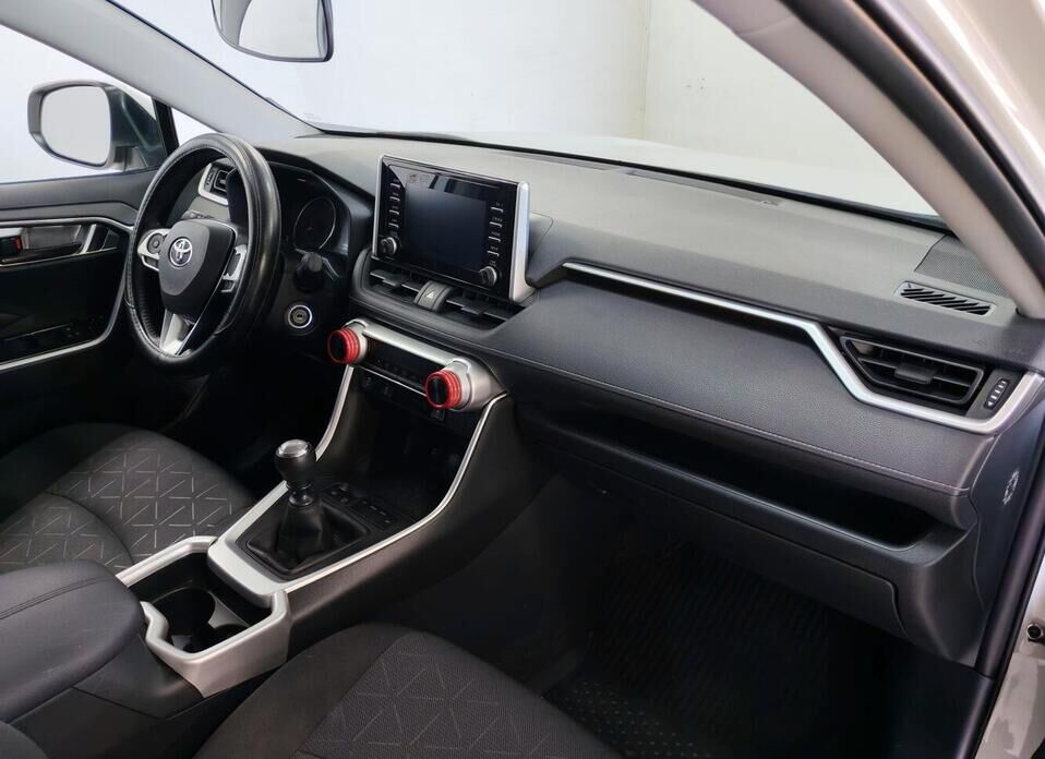 Toyota RAV4, V (XA50) 2.0 MT (149 л.с.)