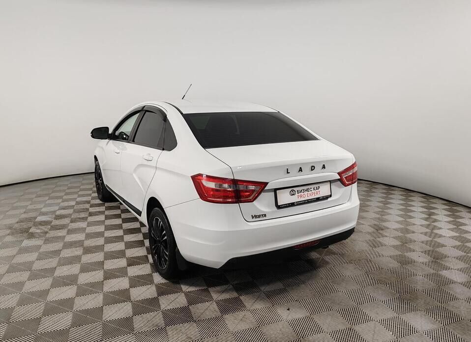 LADA (ВАЗ) Vesta, I 1.6 CVT (113 л.с.)