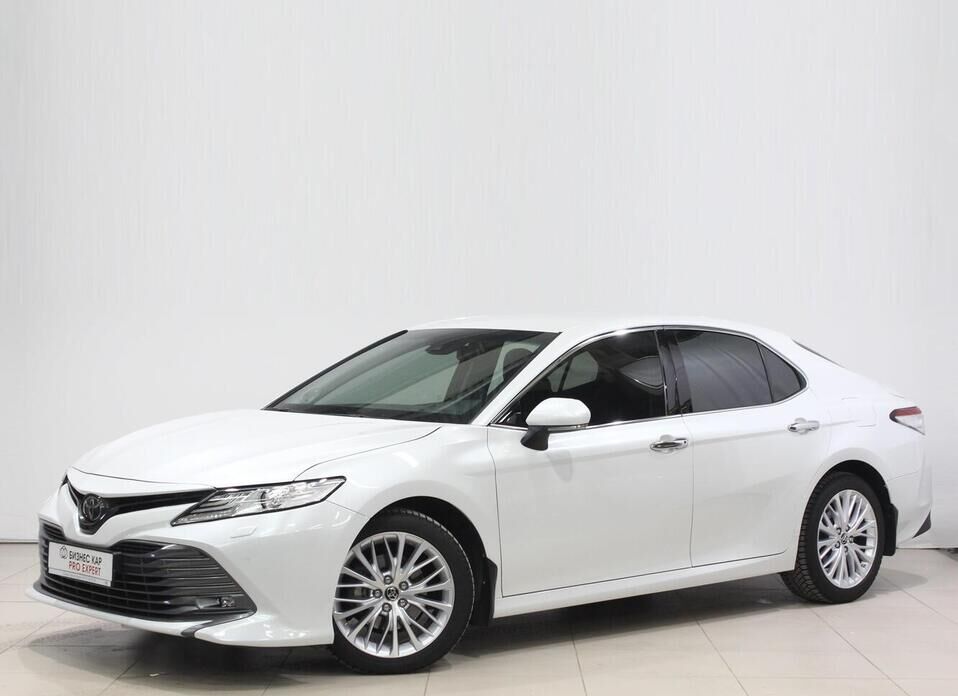 Toyota Camry, VIII (XV70) 2.5 AT (181 л.с.)