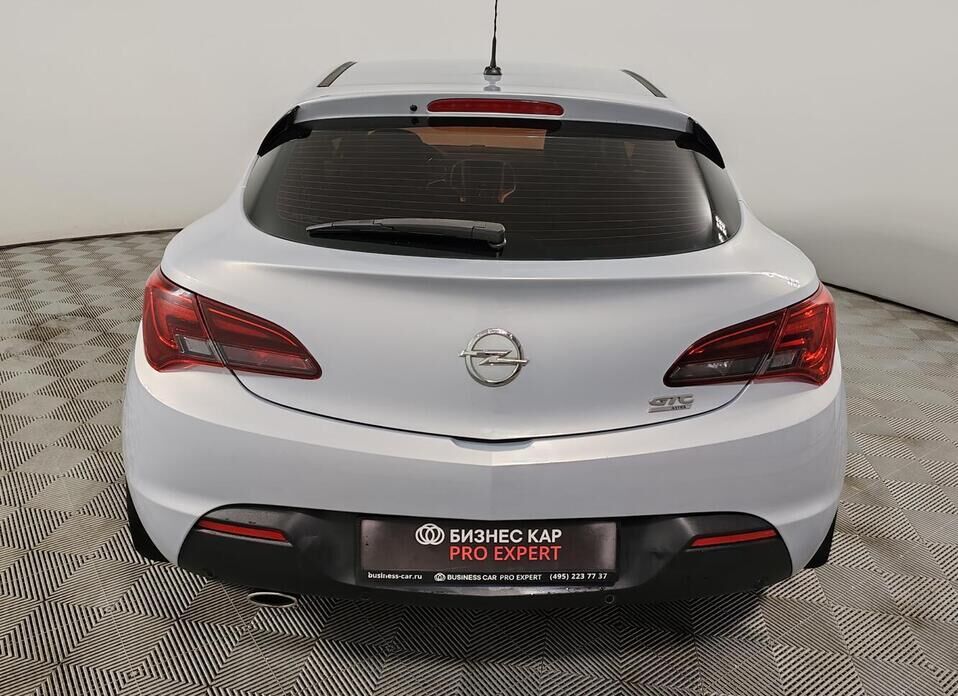 Opel Astra, J Рестайлинг GTC 1.6 MT (180 л.с.)
