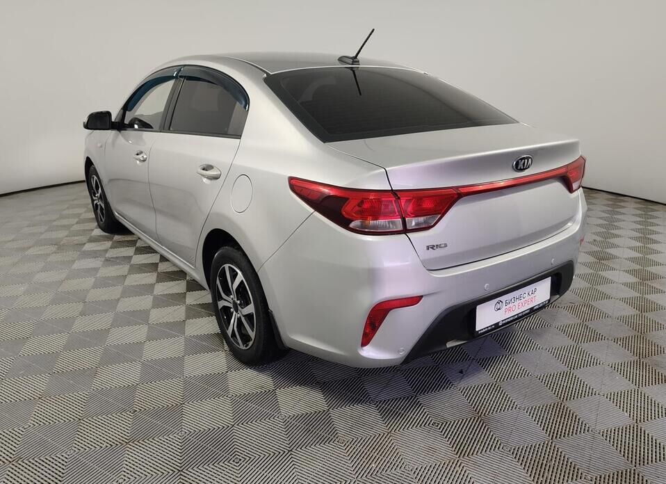 Kia Rio, IV 1.6 AT (123 л.с.)