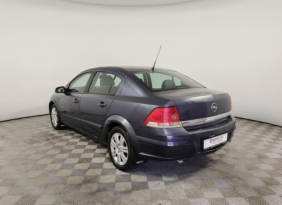 Opel Astra 1.8 MT (140 л.с.)