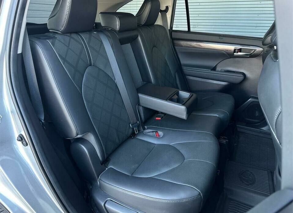 Toyota Highlander 3.5 AT (249 л.с.) 4WD