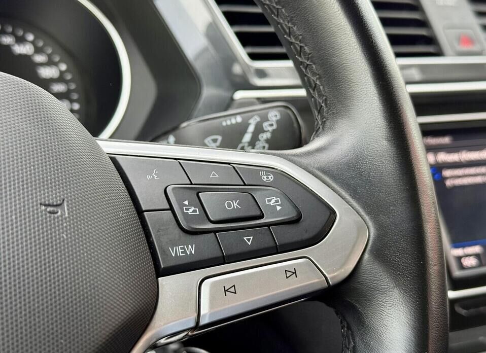 Volkswagen Tiguan, II Рестайлинг 1.4 MT (125 л.с.)