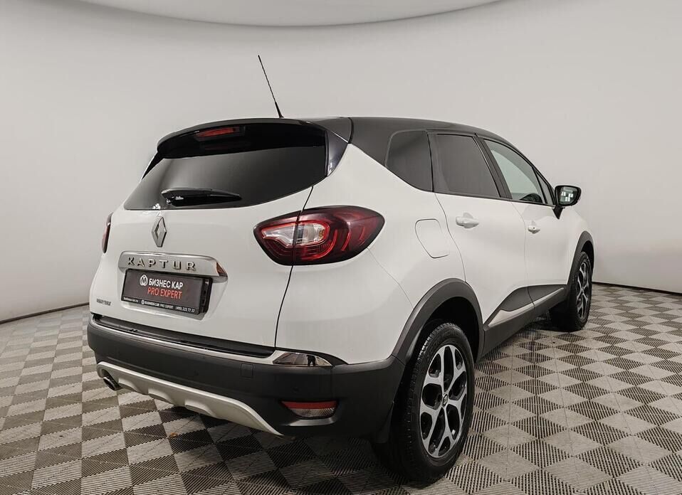 Renault Kaptur, I 1.6 CVT (114 л.с.)