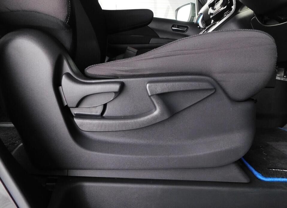 Nissan Serena, V (C27) Рестайлинг 1.2hyb AT (84 л.с.)