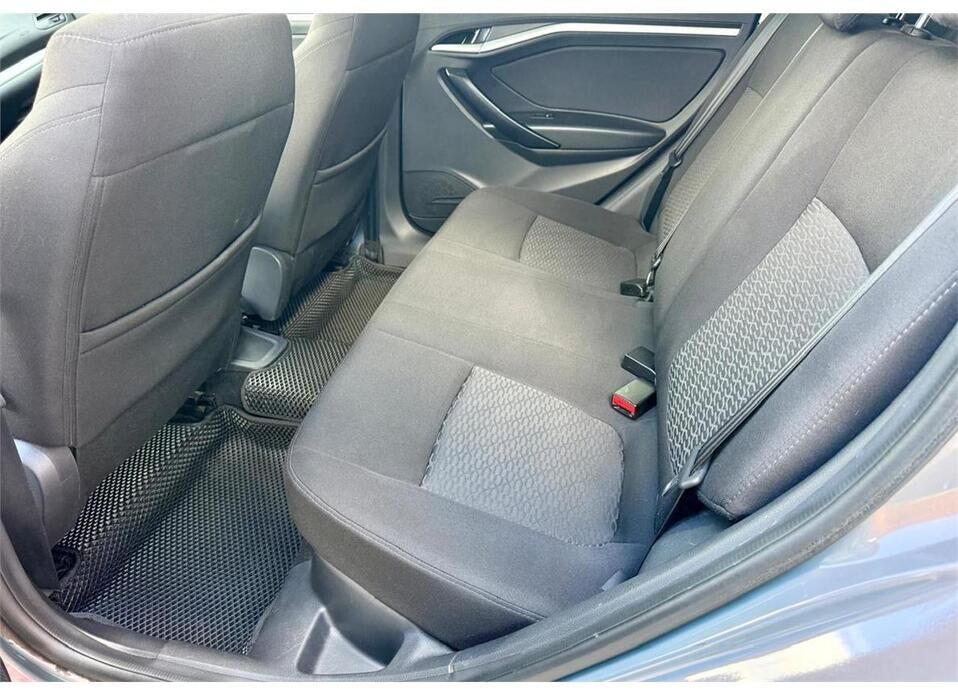 LADA (ВАЗ) Vesta, I 1.6 MT (106 л.с.)