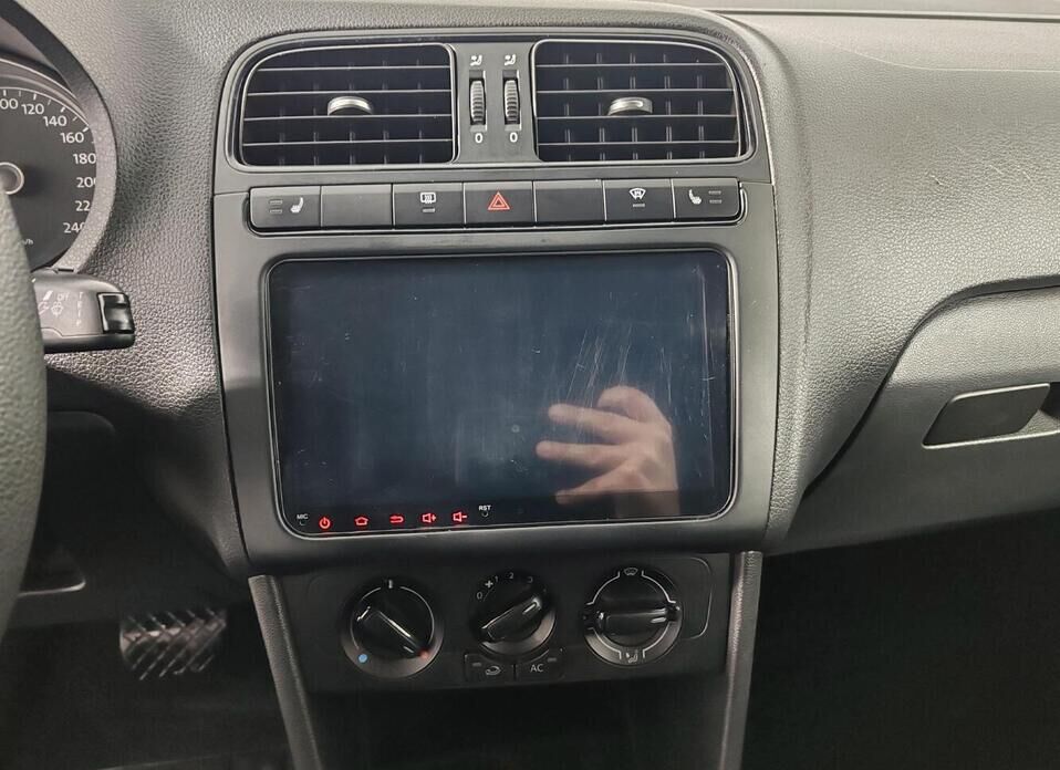 Volkswagen Polo, V 1.6 AT (105 л.с.)