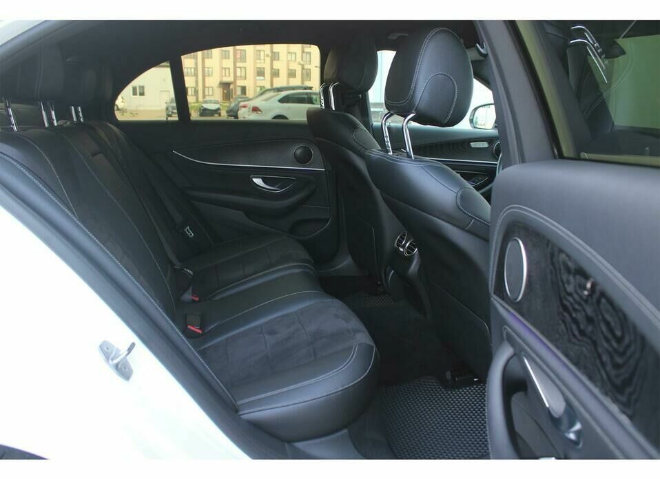 Mercedes-Benz E-Класс 200 2.0 AT (184 л.с.)