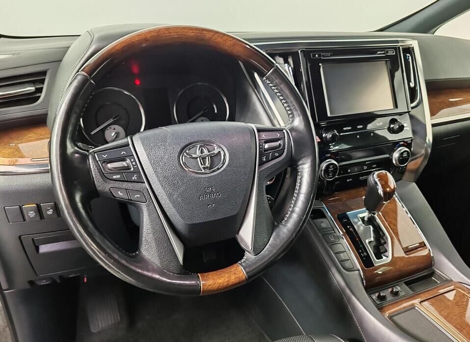 Toyota Alphard 3.5 AT (275 л.с.)