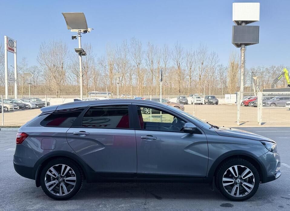 LADA (ВАЗ) Vesta, I Рестайлинг SW Cross 1.6 CVT (113 л.с.)