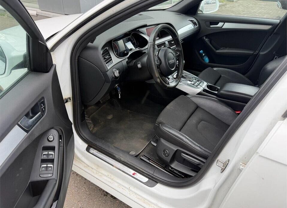 Audi A4, IV (B8) Рестайлинг 2.0 AT (211 л.с.) 4WD