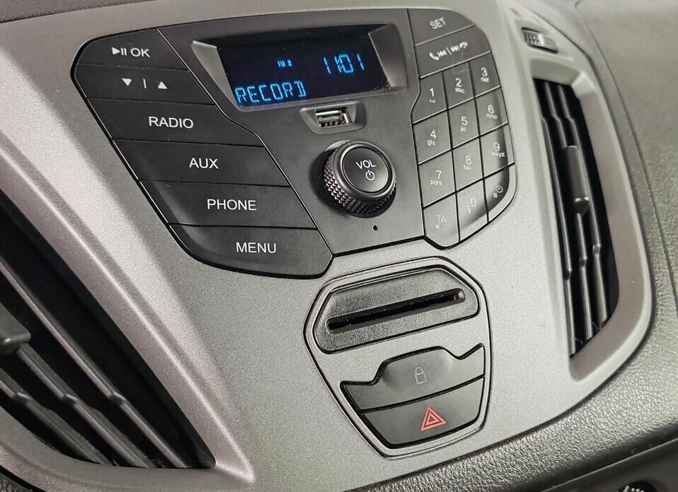 Ford Transit Custom, I SWB Van 2.2d MT (100 л.с.)