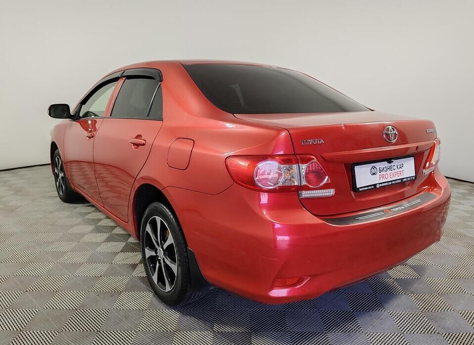 Toyota Corolla, X (E140, E150) Рестайлинг 1.6 MT (124 л.с.)