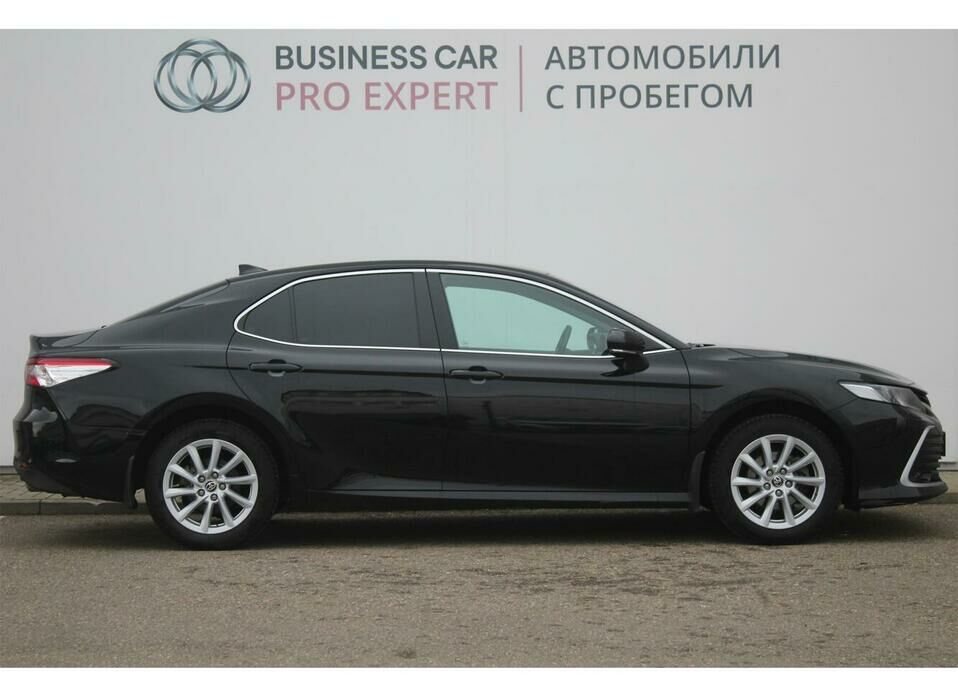 Toyota Camry 2.5 AT (200 л.с.)