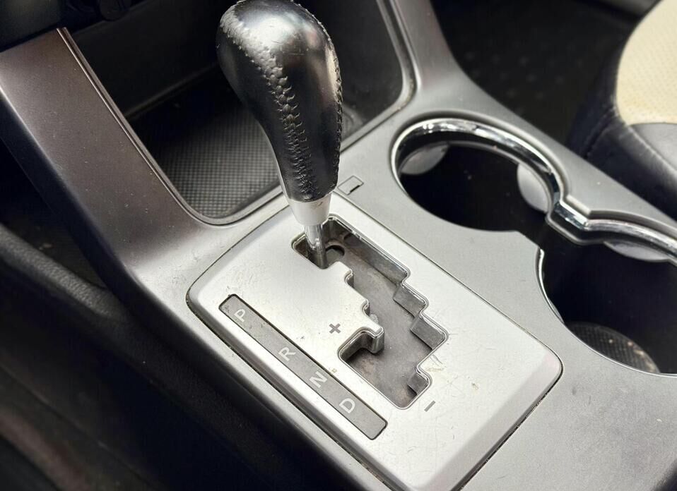 Kia Sorento, II 2.4 AT (175 л.с.) 4WD