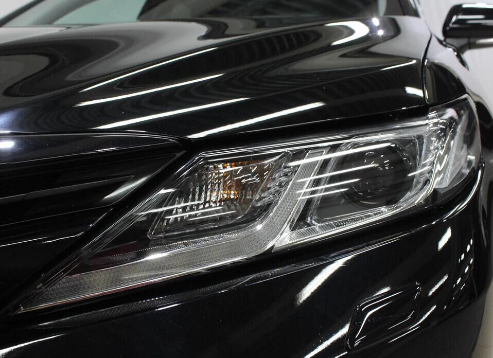 Toyota Camry, VIII (XV70) 2.5 AT (181 л.с.)