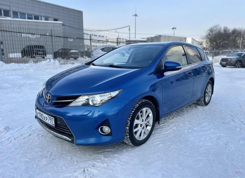 Toyota Auris, II 1.6 CVT (132 л.с.)