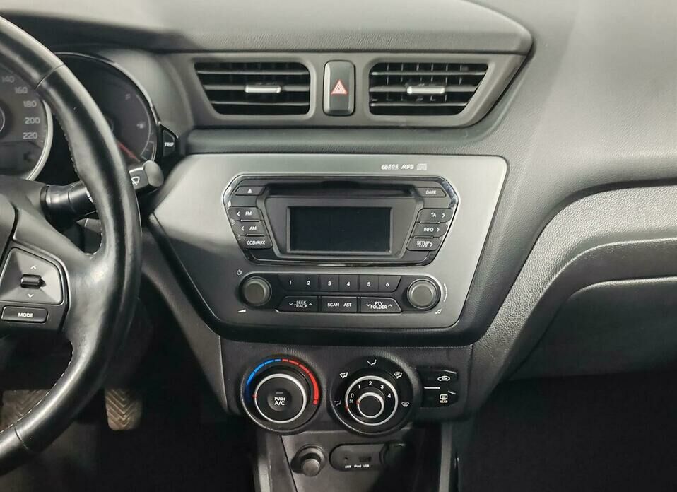 Kia Rio 1.4 MT (107 л.с.)