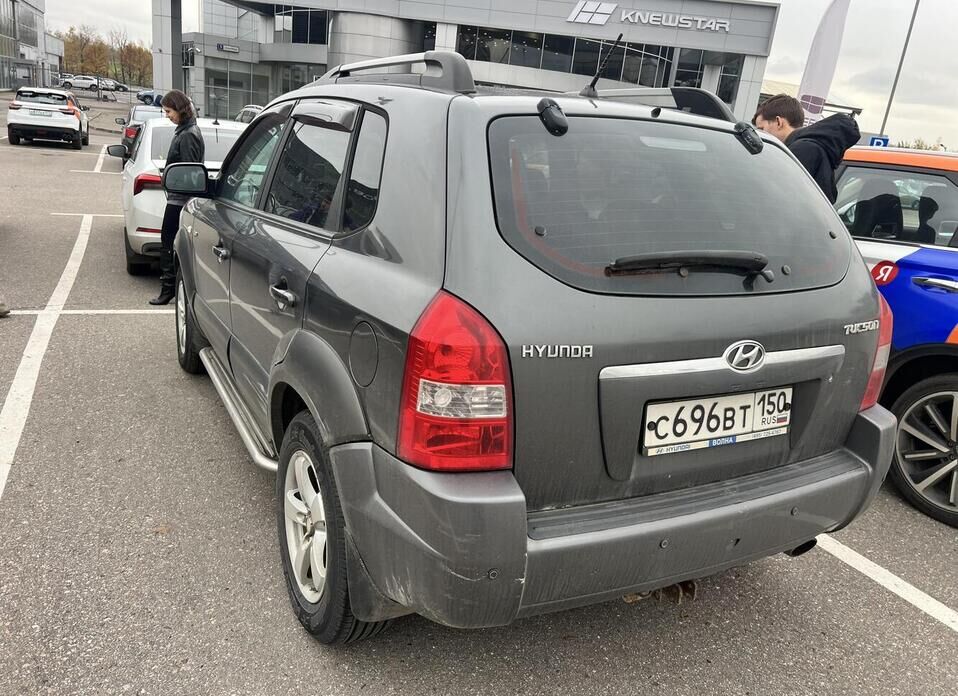 Hyundai Tucson, I 2.0 AT (140 л.с.) 4WD