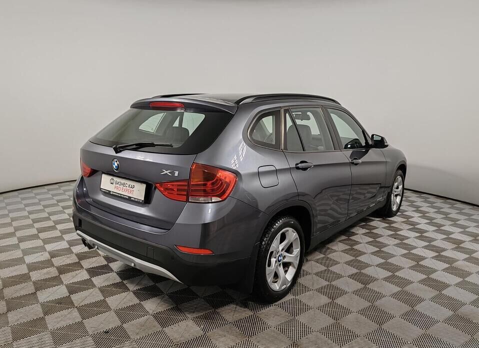 BMW X1, I (E84) Рестайлинг 20i 2.0 AT (184 л.с.) 4WD