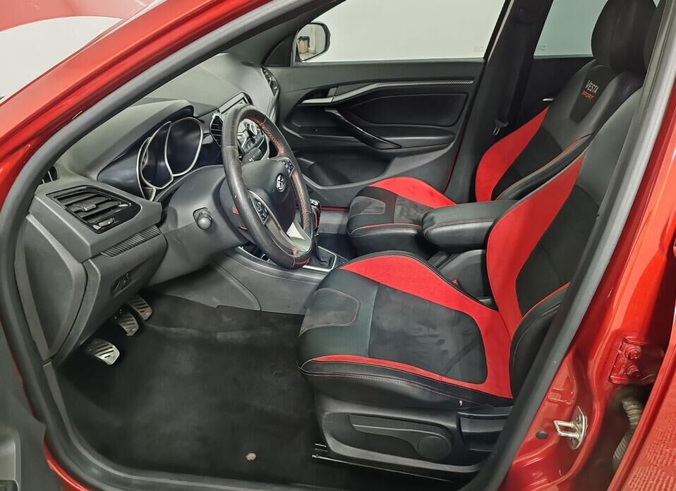 LADA (ВАЗ) Vesta, I Sport 1.8 MT (145 л.с.)