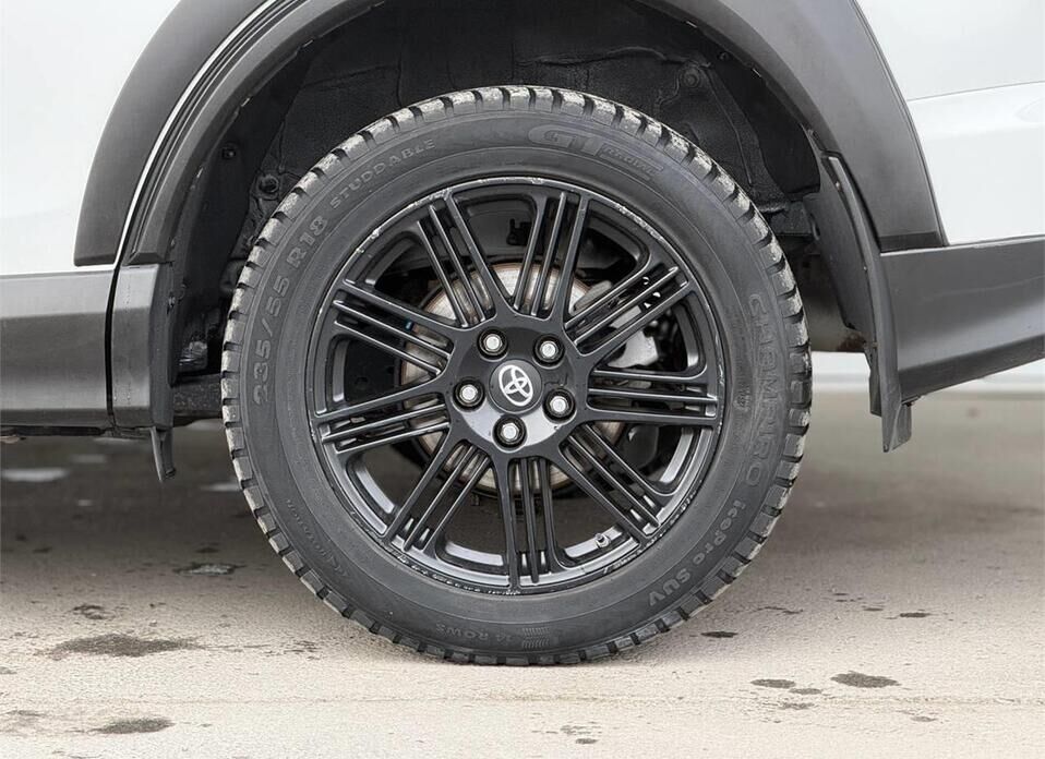 Toyota RAV4, IV (XA40) Рестайлинг 2.0 CVT (146 л.с.) 4WD
