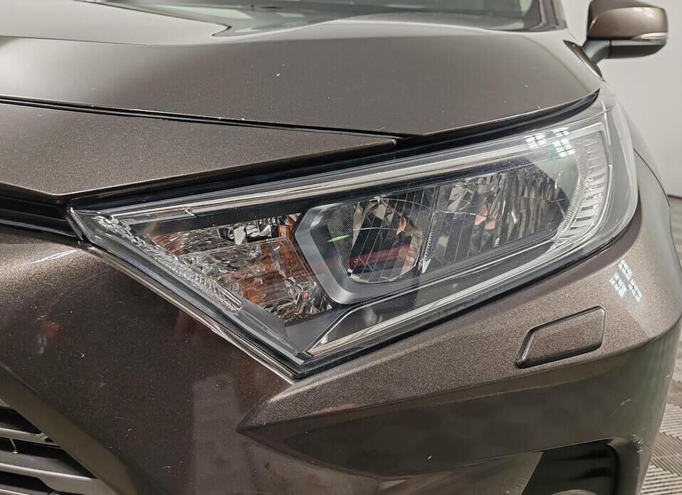 Toyota RAV4, V (XA50) 2.0 CVT (149 л.с.) 4WD