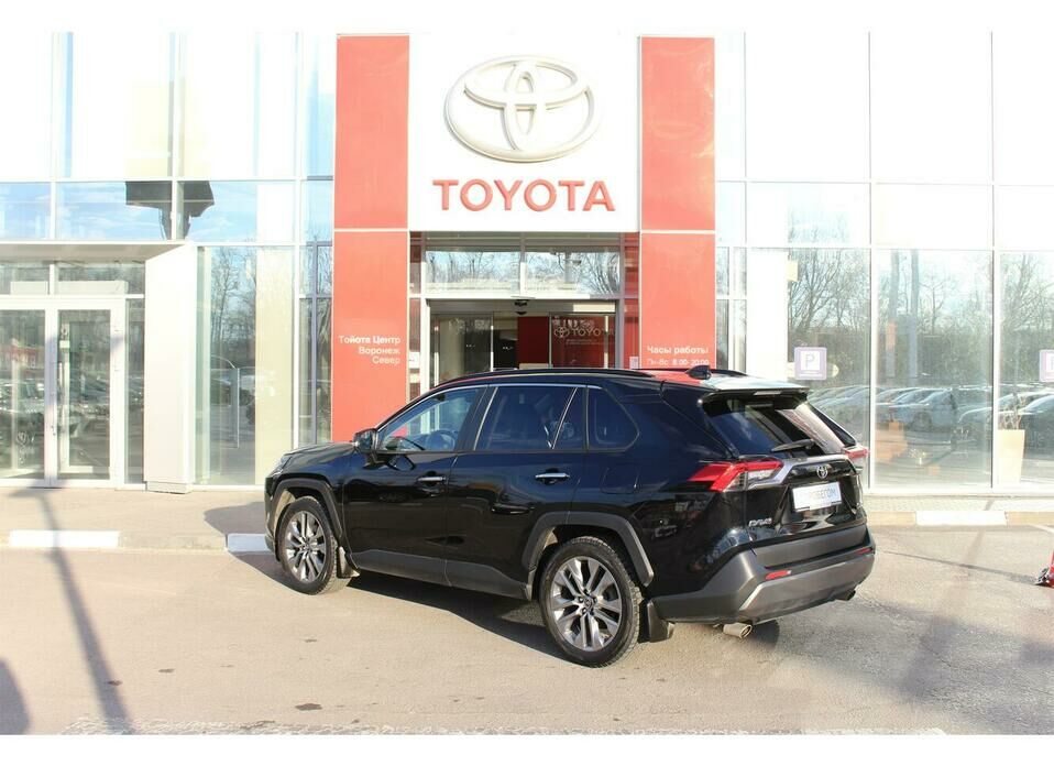 Toyota RAV4 2.5 AT (199 л.с.) 4WD
