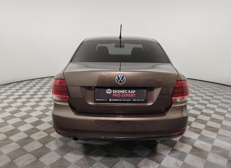 Volkswagen Polo, V Рестайлинг 1.6 AT (110 л.с.)