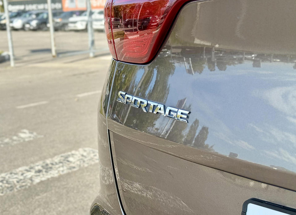 Kia Sportage, IV 2.0 AT (150 л.с.)