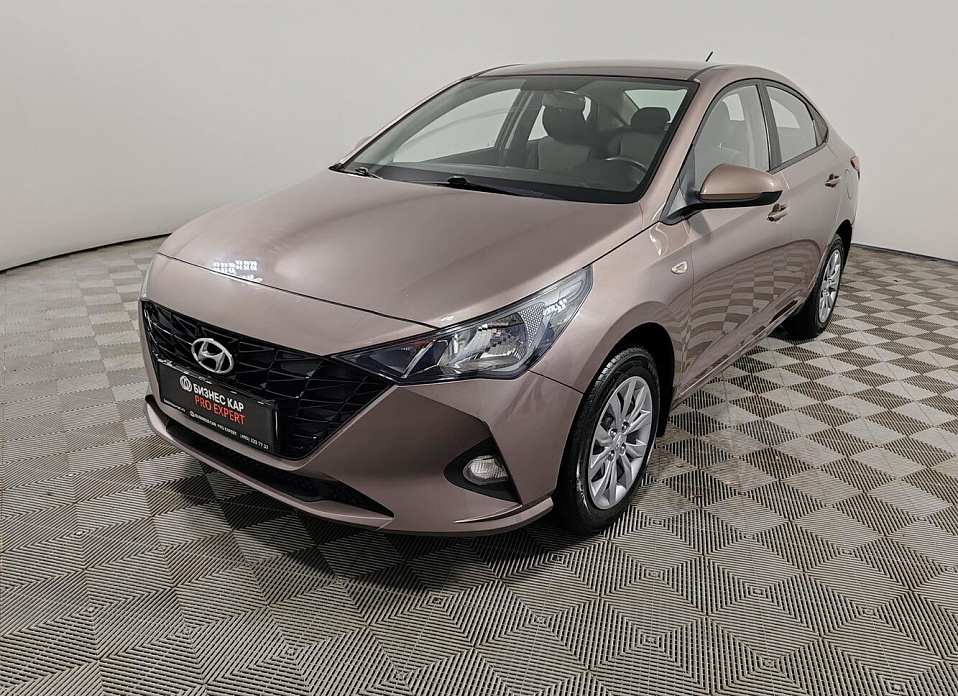 Hyundai Solaris, II Рестайлинг 1.6 MT (123 л.с.)