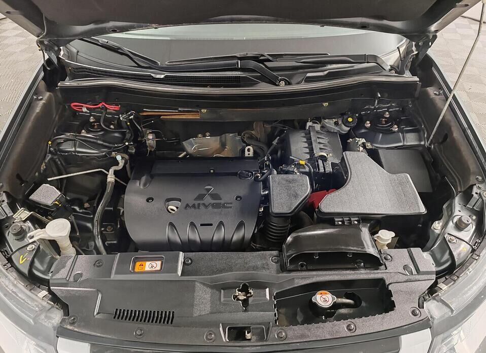 Mitsubishi Outlander, III Рестайлинг 3 2.0 CVT (146 л.с.)