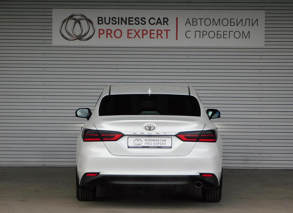 Toyota Camry, VIII (XV70) 2.5 AT (181 л.с.)