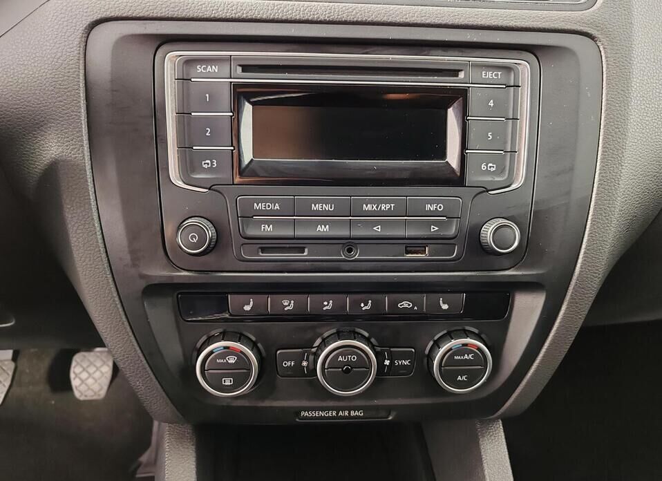 Volkswagen Jetta 1.4 MT (122 л.с.)