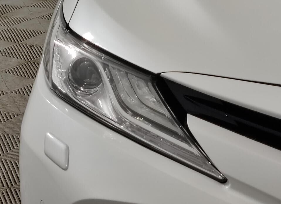 Toyota Camry, VIII (XV70) 3.5 AT (249 л.с.)