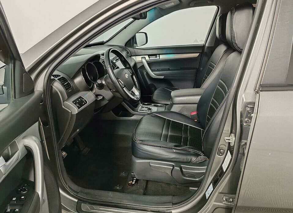 Kia Sorento 2.4 AT (175 л.с.) 4WD