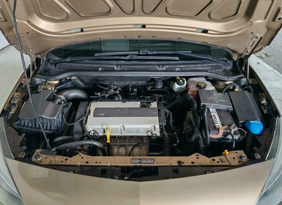 Opel Astra 1.6 MT (115 л.с.)