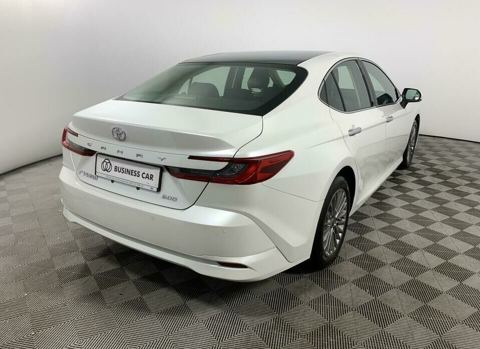 Toyota Camry 2.0 CVT (173 л.с.)