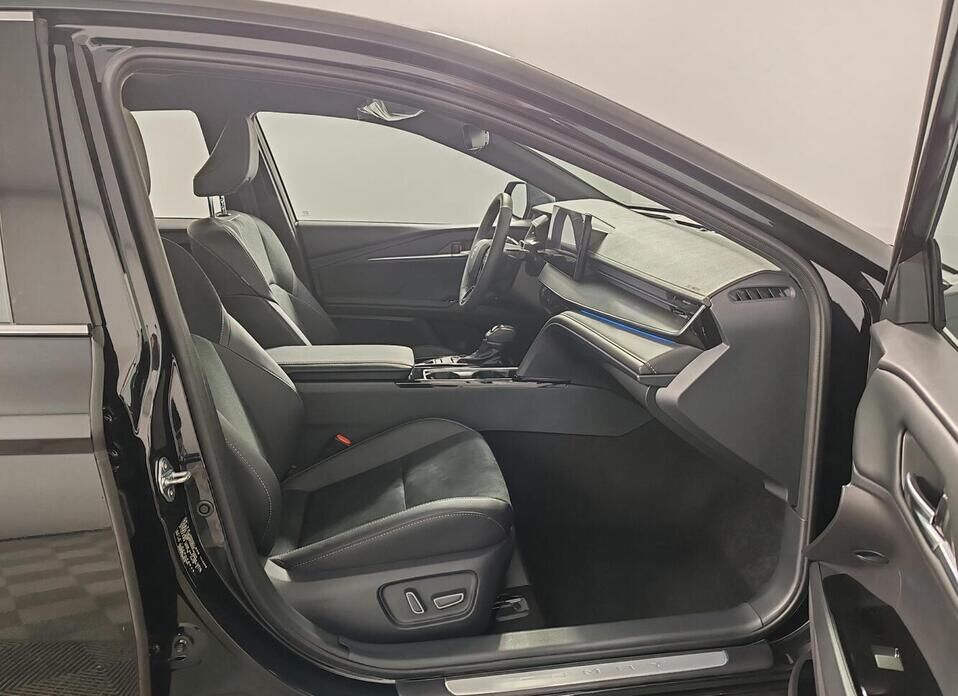 Toyota Camry, IX (XV80) China Market 2.0hyb CVT (197 л.с.)