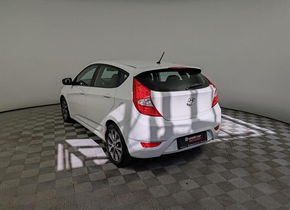 Hyundai Solaris 1.6 AT (123 л.с.)