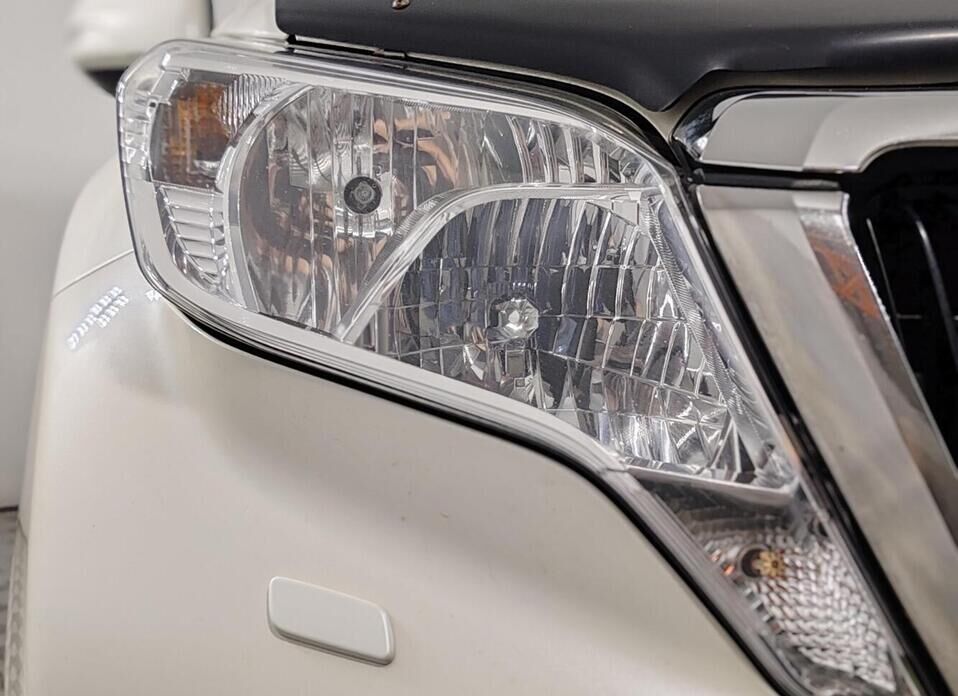 Toyota Land Cruiser Prado 2.8d AT (200 л.с.) 4WD