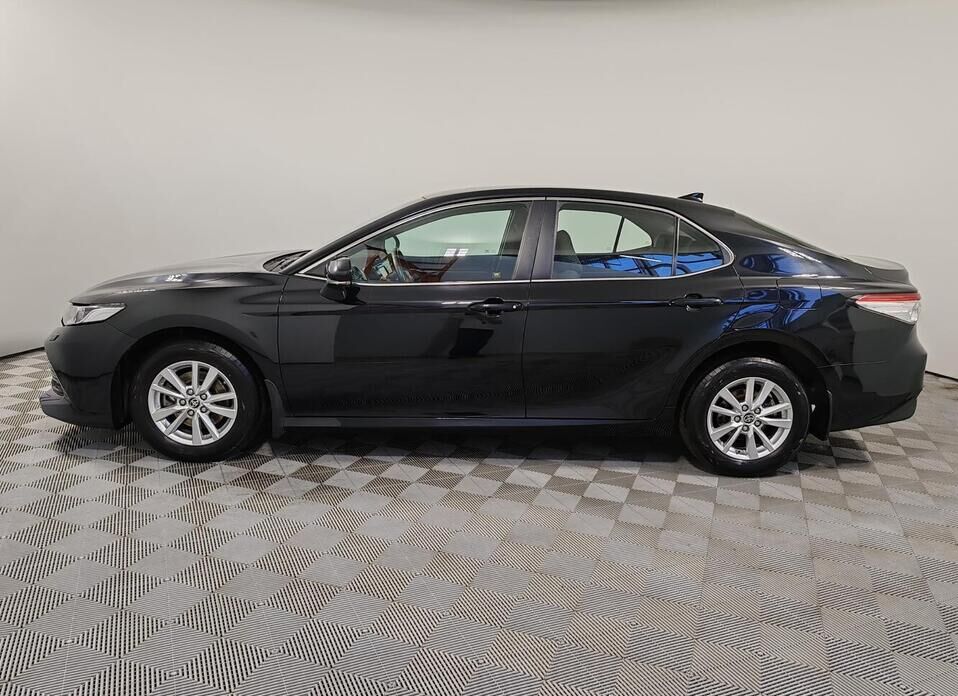 Toyota Camry, VIII (XV70) 2.5 AT (181 л.с.)